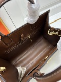 Burberry New Classic Canvas Tote Bag Crossbody Bag Size: 27 x 11 x 20 CM
