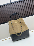 Chanel Fashion Color Contrast Splicing Chain Handbag Bucket Bag Size: 33 x 29 x 12 CM