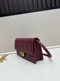 Fendi New Classic FF Flip Shoulder Bag Chain Crossbody Bag Size: 21 x 5 x 11.5 CM