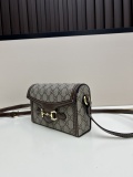 Gucci Classic GG Horseclip Mini Crossbody Bag Size: 18 x 12 x 5 CM