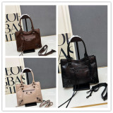 Balenciaga New Fashion Mini Motorcycle Bag Diagonal Span Bag Size: 25.9x21x7.8 CM