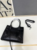 Balenciaga New Fashion Mini Motorcycle Bag Diagonal Span Bag Size: 25.9x21x7.8 CM
