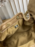 Chanel New Fashion CC Leather Stray Bag Diagonal Cross Bag Size: 26 x 30 CM