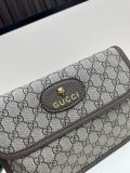 Gucci Classic GG Flip Shoulder Bag Crossbody Bag Size: 25 x 17 CM