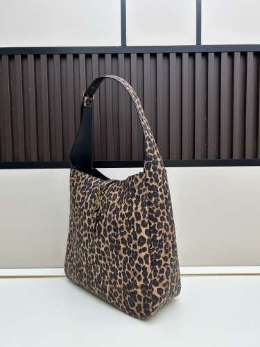 Yves Saint Laurent New Fashion Leopard Pattern Old Money Style Underarm Bag Size: 30 x 28 x 10 CM