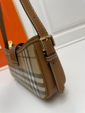 Burberry New Classic Checkered Crossbody Bag Size: 26 x 6 x 12 CM