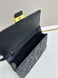 Fendi New Classic FF Flip Shoulder Bag Chain Crossbody Bag Size: 21 x 5 x 11.5 CM