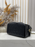 Chanel New Fashion CC Leather Stray Bag Diagonal Cross Bag Size: 26 x 30 CM