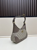 Gucci Classic GG Chain Underarm Bag Handbag Size: 26 x 12 CM