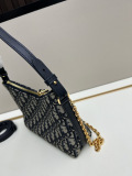 Dior New Classic Diamond Grid Mahjong Bag Chain Strap Crossbody Bag Size: 22 x 16 x 7 CM