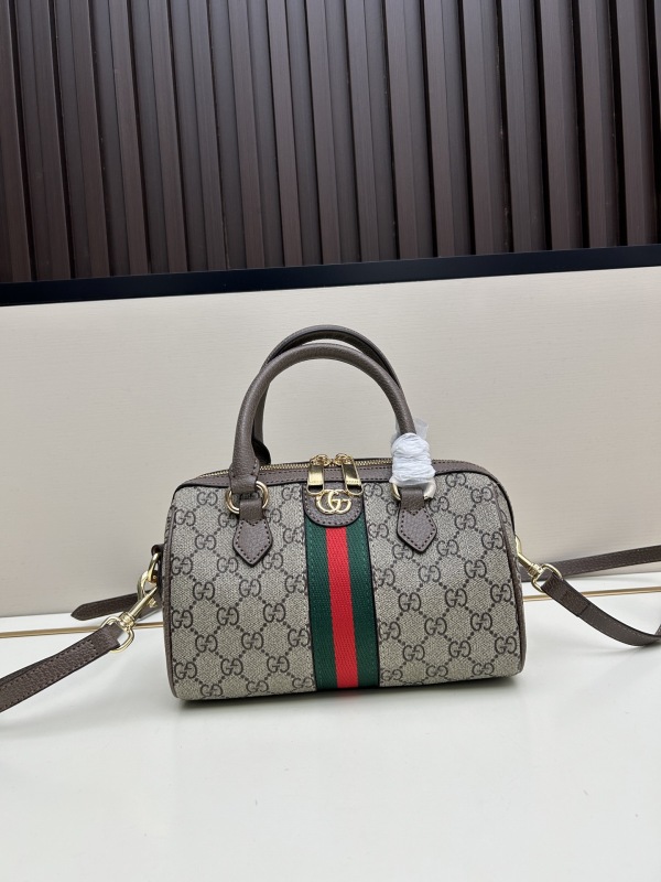 Gucci Classic Mini GG Canvas Handbag Crossbody Bag Size: 14 x 21.5 x 11.5 CM