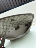 Gucci Classic GG Flip Shoulder Bag Crossbody Bag Size: 25 x 17 CM
