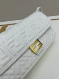 Fendi New Classic FF Flip Shoulder Bag Chain Crossbody Bag Size: 21 x 5 x 11.5 CM