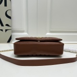 Burberry Classic TB Chain Crossbody Bag Lola Bag Size: 23 x 13 x 6 CM