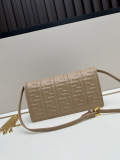 Fendi New Classic FF Flip Shoulder Bag Chain Crossbody Bag Size: 21 x 5 x 11.5 CM