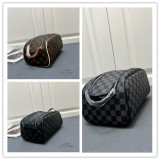 Louis Vuitton Classic Logo Printed Makeup Bag Size: 28 x 16 x 13 CM