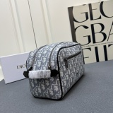 Dior Classic Floral Minimalist Makeup Bag Size: 24.5 x 14.5 x 13 CM