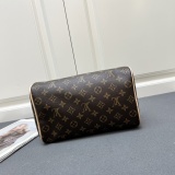Louis Vuitton Classic Logo Printed Makeup Bag Size: 28 x 16 x 13 CM