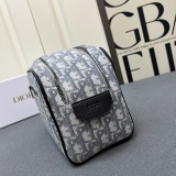 Dior Classic Floral Minimalist Makeup Bag Size: 24.5 x 14.5 x 13 CM