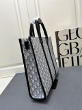 Dior New Classic Vintage Handbag Computer Bag Size: 40.5 x 35 x 12 CM