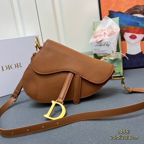 Dior New Classic Flip Saddle Bag Diagonal Cross Bag Size: 25.5 x 20 x 6.5 CM