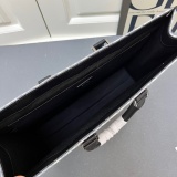Dior New Classic Vintage Handbag Computer Bag Size: 40.5 x 35 x 12 CM