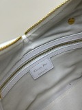 Dior New Retro Oil Wax Leather Shoulder Bag Size: 23 x 15 x 10 CM
