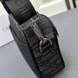 Dior New Classic Vintage Messenger Bag Crossbody Bag