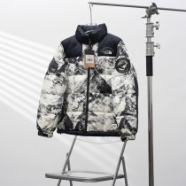 The North Face New Embroidered Snow Mountain Printed Warm Down Coat The North Face New Embroidered Snow Mountain Printed Warm Down Coat
