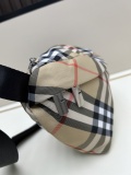 Burberry Classic Embroidered War Horse Crossbody Bag Shoulder Bag Size: 33 x 11 x 18 CM