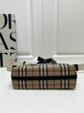 Burberry New Classic Checkered Tote Bag Crossbody Bag Size: 27 x 9.5 x 16.5 CM