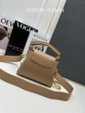 Louis Vuitton Classic Mini Flip Chain Handbag Crossbody Bag Size: 21 x 14 x 8 CM