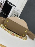 Louis Vuitton Classic Mini Flip Chain Handbag Crossbody Bag Size: 21 x 14 x 8 CM