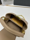 Louis Vuitton Classic Mini Flip Chain Handbag Crossbody Bag Size: 21 x 14 x 8 CM