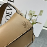 Loewe New Fashion Logo Printed Cowhide Waist Bag Crossbody Bag Size: 24 x 16 x 10.5 CM