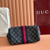 Gucci Classic GG Denim Tote Bag Handbag Size: 25 x 20 x 15 CM