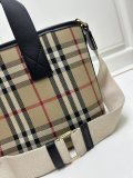 Burberry New Classic Checkered Tote Bag Crossbody Bag Size: 27 x 9.5 x 16.5 CM