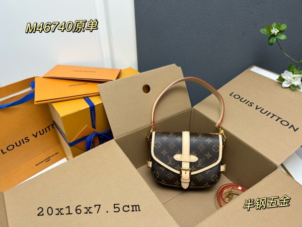 Louis Vuitton Gemini Classic Logo Flip Underarm Bag Crossbody Bag Size: 20 x 16 x 7.5 CM