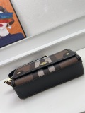 Burberry Classic Checkered Handbag Crossbody Bag Size: 24 x 8 x 14 CM