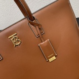 Burberry Classic Leather Tote Bag Shoulder Bag Size: 34 x 14 x 28 CM