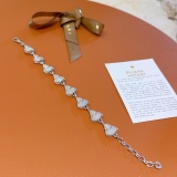 Bvlgari New Fashion Versatile Inlaid Fan Bracelet