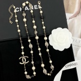 Chanel Fashion Versatile Black and White Pearl Sweater Chain