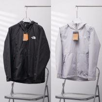 The North Face Classic Embroidery Logo Hooded Jacket The North Face Classic Embroidery Logo Hooded Jacket
