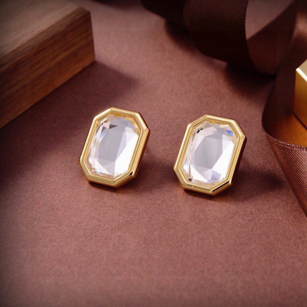 Balenciaga New Fashion Versatile Square Diamond Earrings