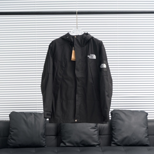 The North Face Classic Fashion Embroidery Logo Hooded Jacket