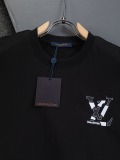 Louis Vuitton Classic Cloth Embroidered Logo Short Sleeve Couple Versatile Casual T-shirt
