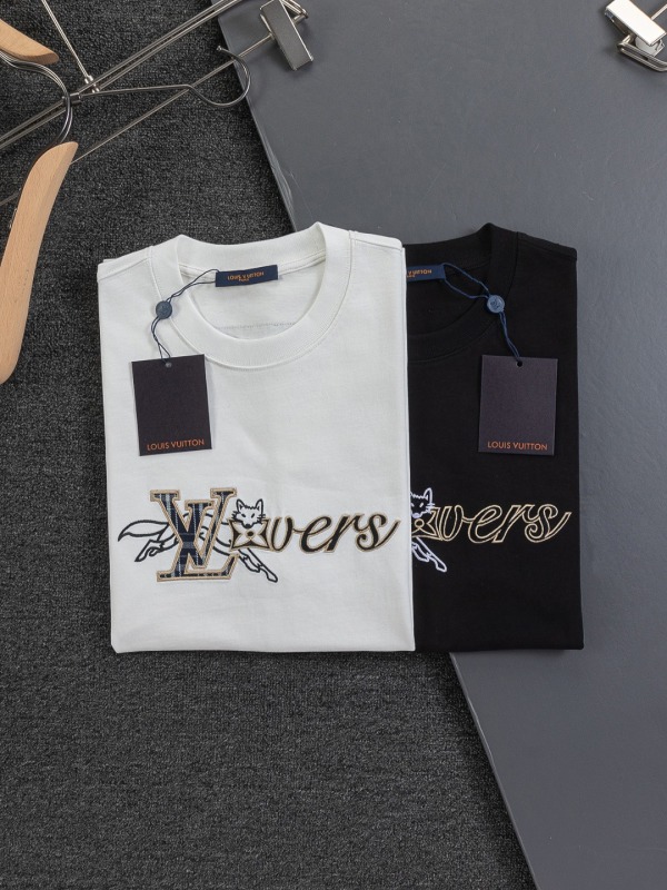 Louis Vuitton Classic Fashion Embroidered Logo Short Sleeve Couple Versatile Casual T-shirt
