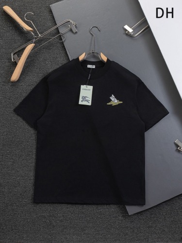 Burberry New Fashion Foam Printed Short Sleeve Couple Versatile Casual T-shirt