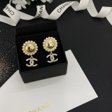 Chanel Fashion Sunflower Pearl Letter Earrings