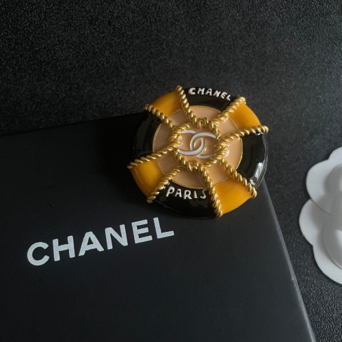 Chanel New Fashion Versatile Brooch